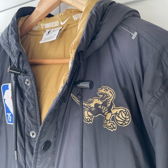 Nike Toronto Raptors Edition Courtside Hooded Full-Zip Bomber Jacket Small - Picture 3 of 7